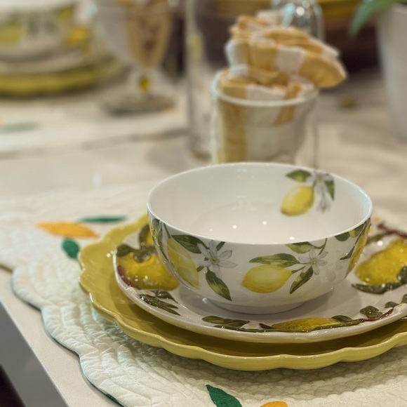 Beatriz Yellow Dinner Plates - Picture 6 of 6